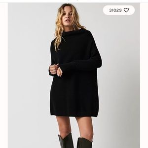 Free people Ottoman Slouchy Tunic size xs black like new